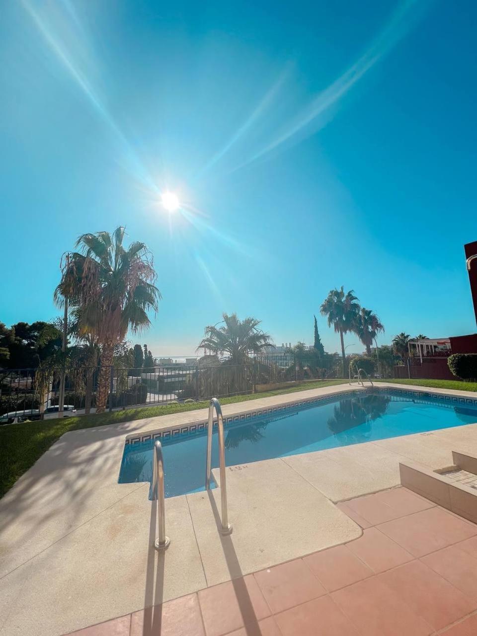 Cozy Apartment With Large Terrace Torremolinos Eksteriør bilde
